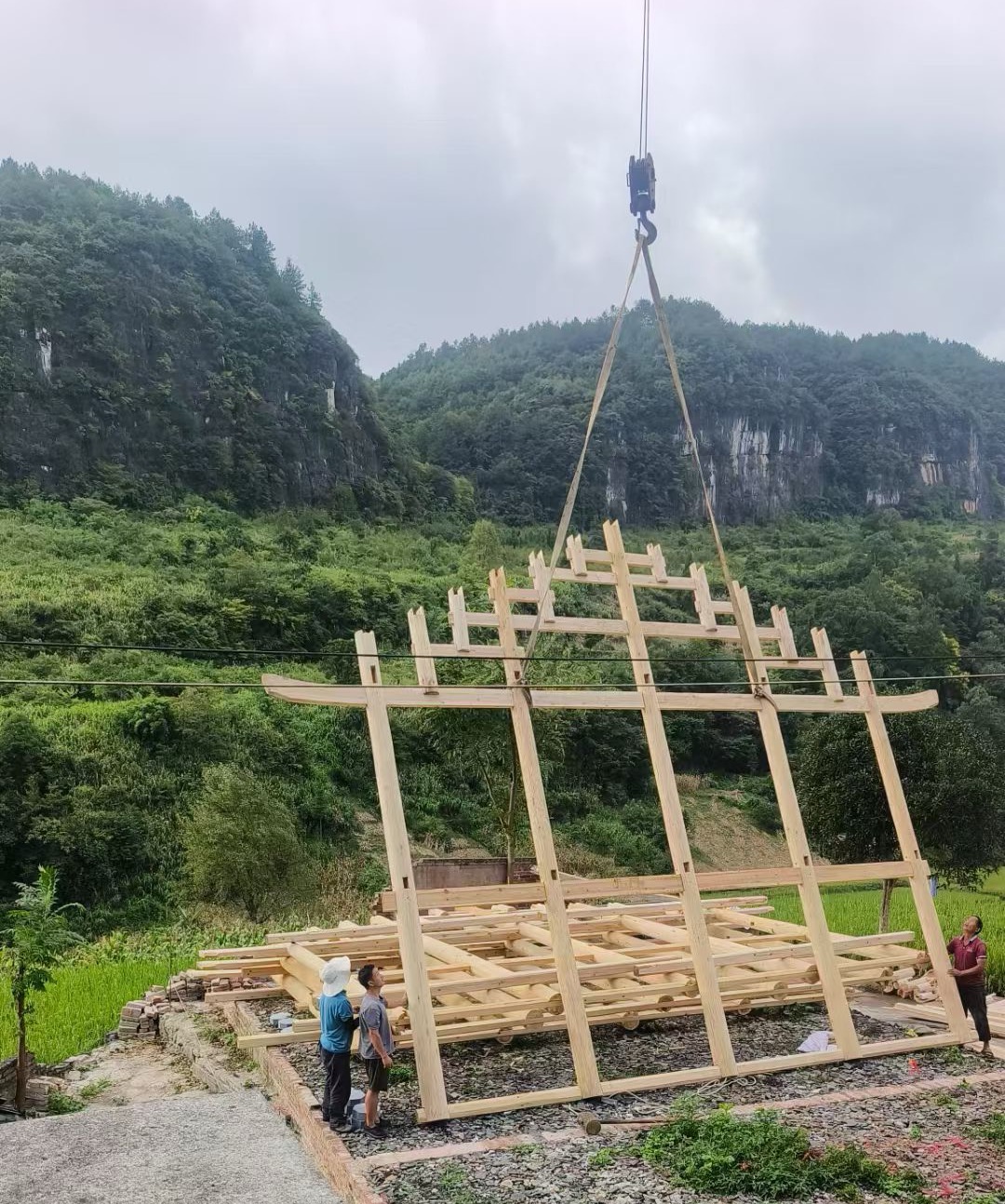 路北区汽车吊出租公司怎么保证发动机散热问题