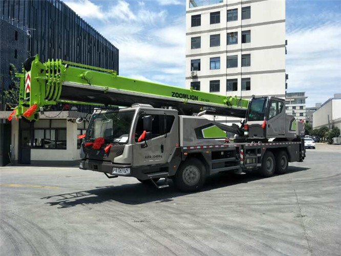 路北区跨街广告牌的高空安装注意事项