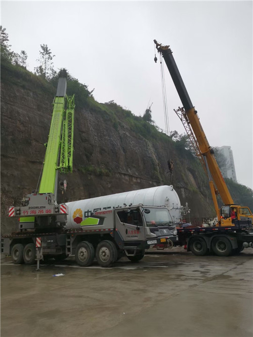 路北区“不怕风雨冻”—— 吊车的 “恶劣环境适应” 技术